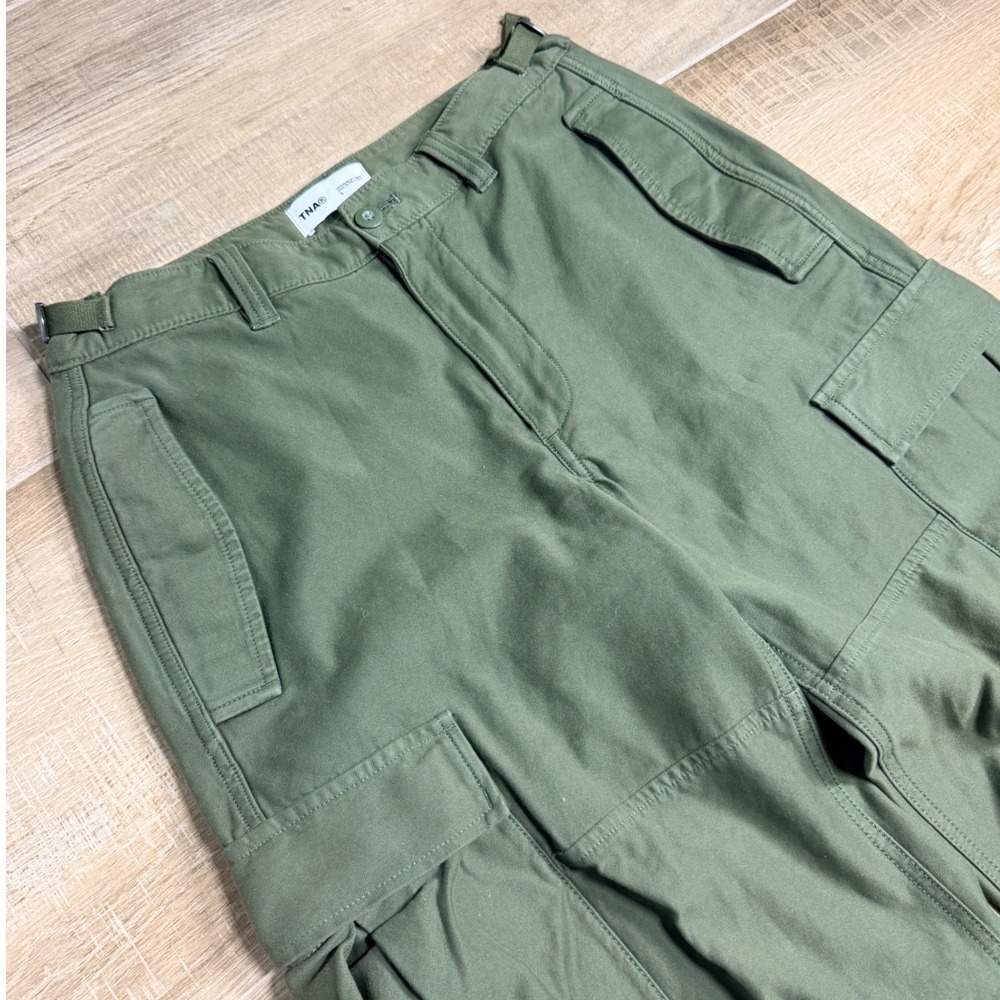 TNA Aritzia Supply Cargo Pants Green Baggy Wide Leg Women Size 6 109818 - Picture 7 of 13